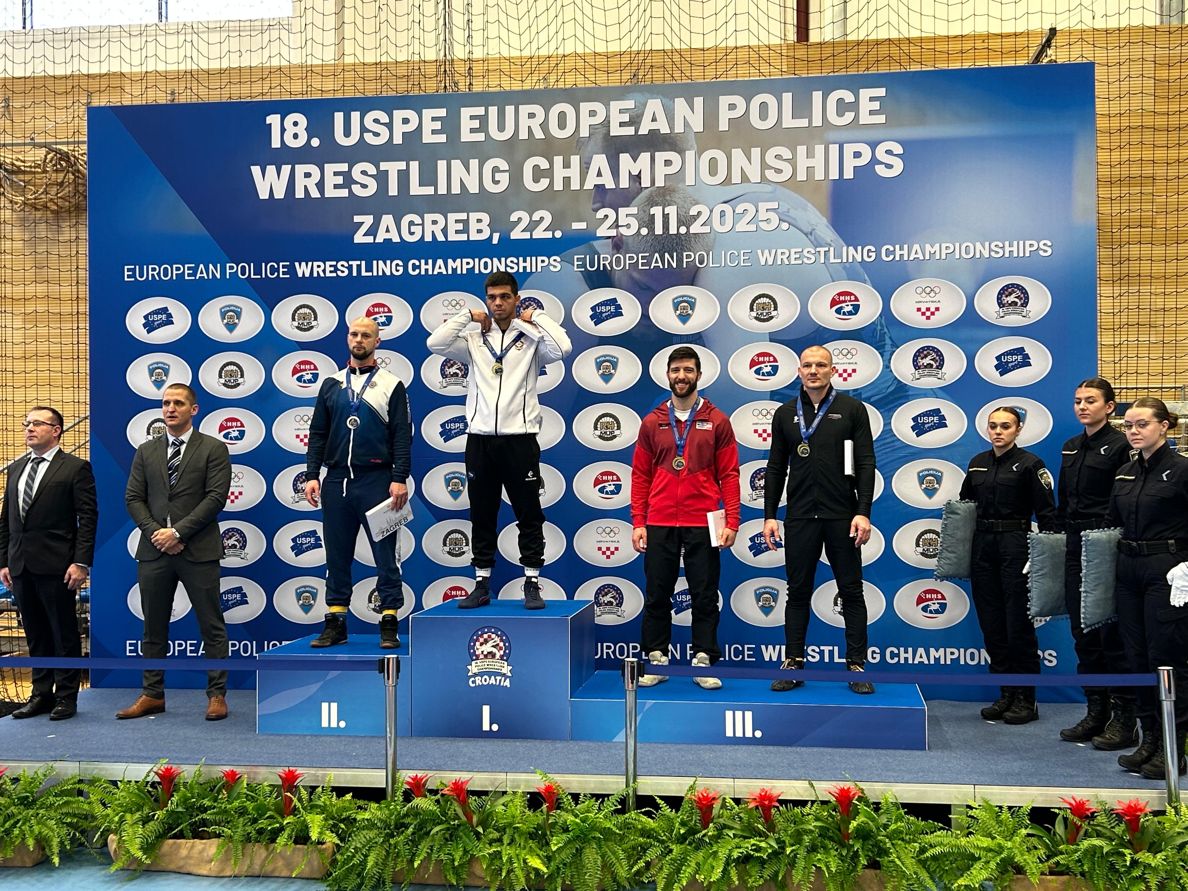 /user/pages/02.berichte/andre-kogler-erkaempft-bronze-bei-der-polizei-europameisterschaft/cb06e182-3266-42b2-869b-b844e276afe9 (12).jpeg